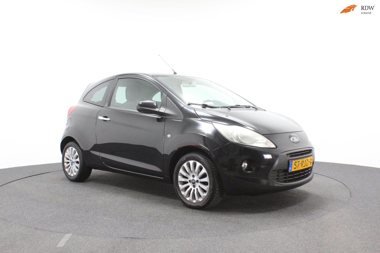 Ford Ka - 1.2 Titanium X start/stop | Airco | 1e eigenaar | Goed onderhouden | Sportvelgen - AutoWereld.nl