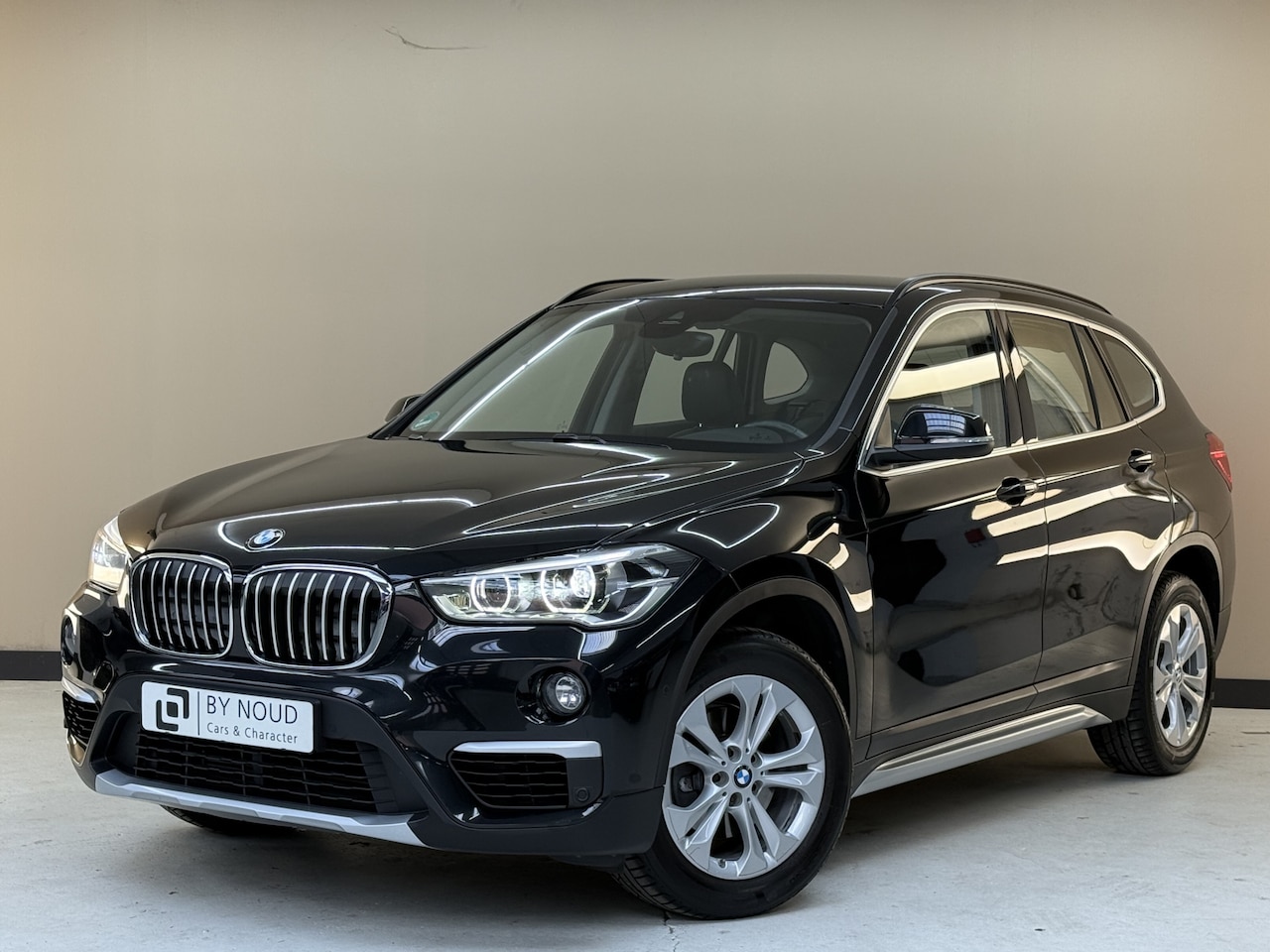 BMW X1 - sDrive18i Executive sDrive18i Executive, 136Pk, 2018, 2de eigenaar, Volledig leder, Navigatie, Cruise control, - AutoWereld.nl