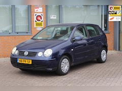 Volkswagen Polo - 1.4-16V Athene