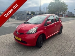 Toyota Aygo - 1.0-12V + 5DEURS/ AIRCO/ ELEKPAKKET
