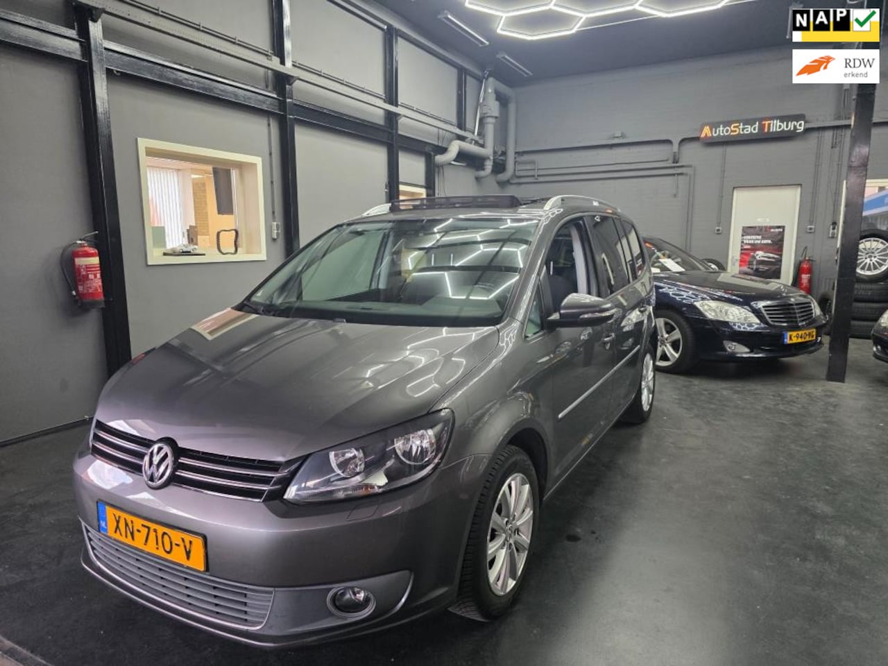 Volkswagen Touran - 1.4 TSI Highline 7persoons Automaat Pano vol!!! - AutoWereld.nl