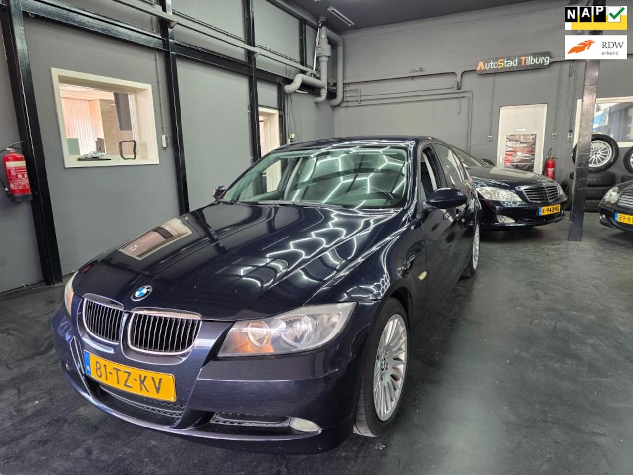 BMW 3-serie - 320i High Executive carplay NAP!!! - AutoWereld.nl