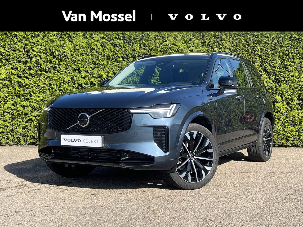 Volvo XC90 - T8 Plug-in hybrid AWD Ultra Dark Luchtvering | Trekhaak | B&W Audio | BLIS | 360 Camera - AutoWereld.nl