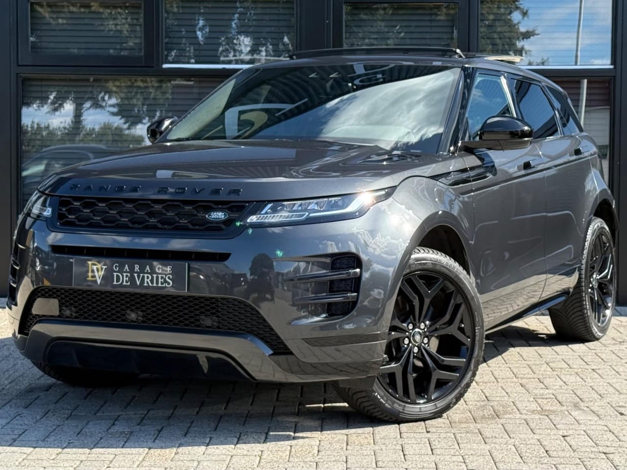 Land Rover Range Rover Evoque - 2.0 P250 AWD R-Dynamic HSE Full Option Panoramadak ACC Lane Trekhaak Garantie - AutoWereld.nl