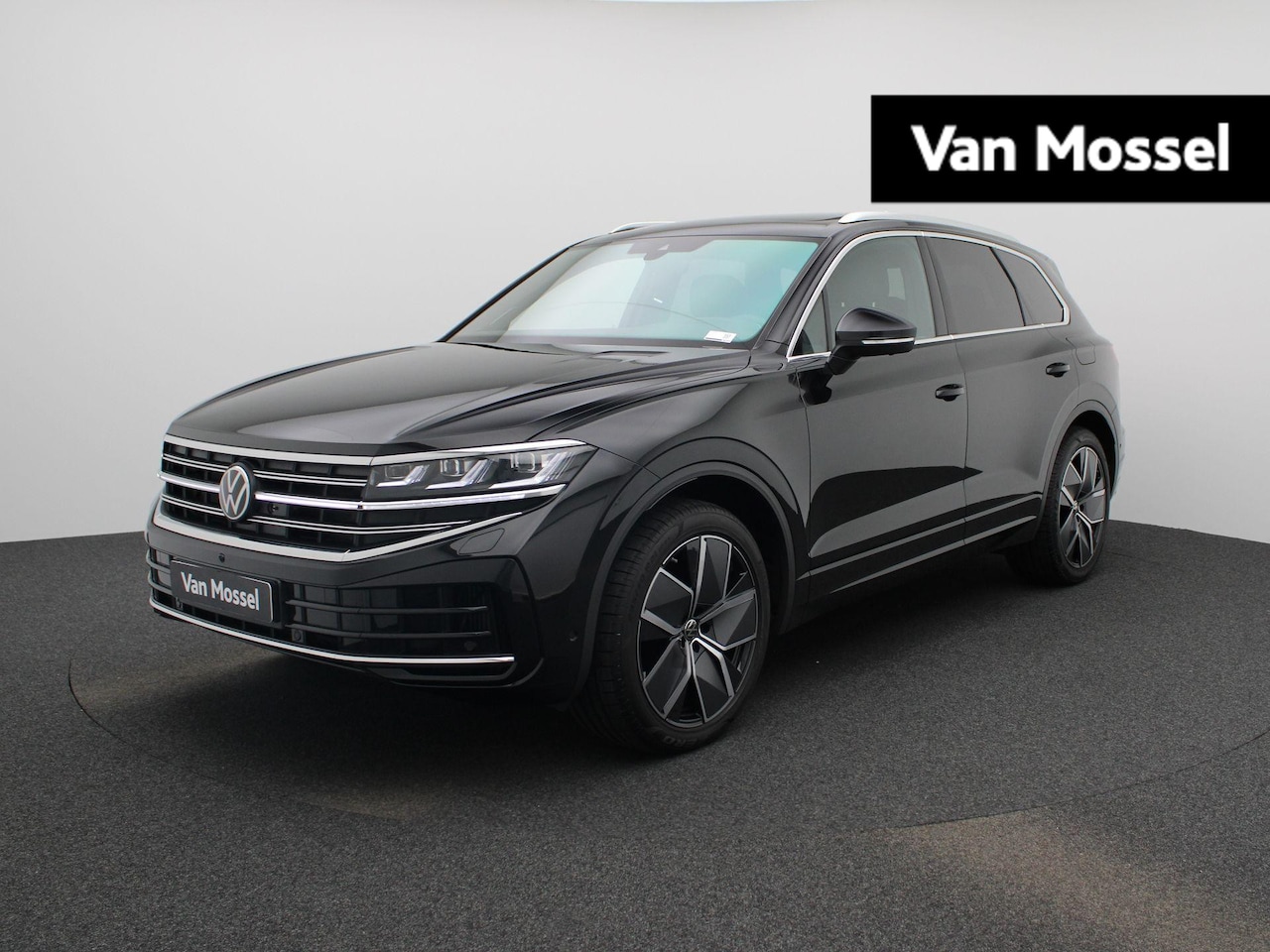 Volkswagen Touareg - 3.0 TSi eHybrid 4MOTION Elegance 381 PK V6 | Plug-In | Luchtvering | Servosluiting Portier - AutoWereld.nl