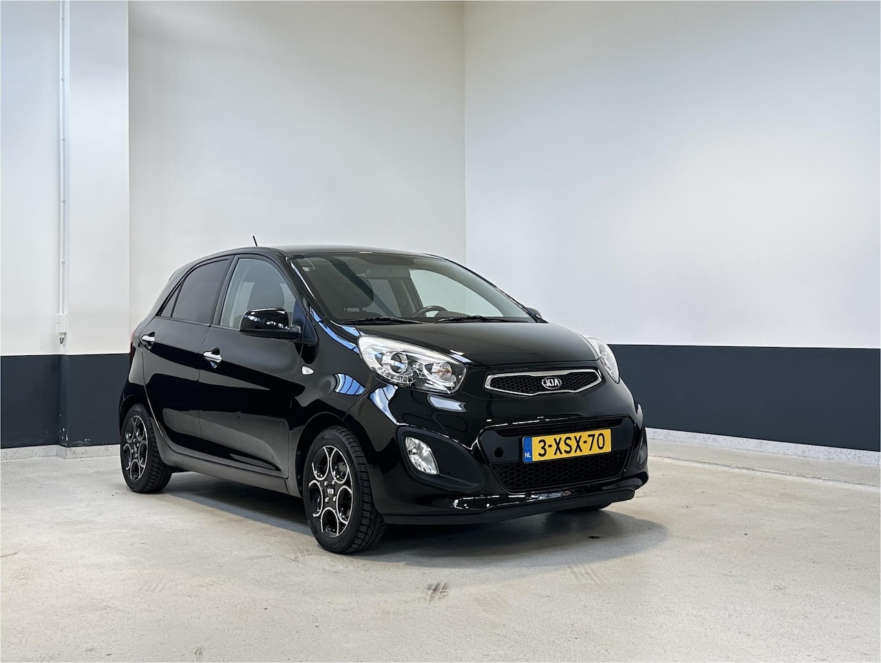 Kia Picanto - 1.2 CVVT BusinessLine | Spotify| Airco | NL | LM velgen | Airco - AutoWereld.nl