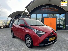 Toyota Aygo - 1.0 VVT-i x-play Apple Carplay Camera NW Model