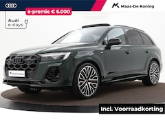 Audi Q7 - 60 TFSI e quattro Pro Line S Competition 490 PK · Exclusive kleur · 22" LM Velgen · HD mat