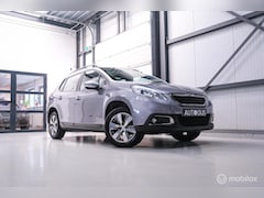 Peugeot 2008 - 1.2 PureTech Blue Lion | Panorama | Navigatie | Dealer onderhouden | PDC | Cruise | NL aut