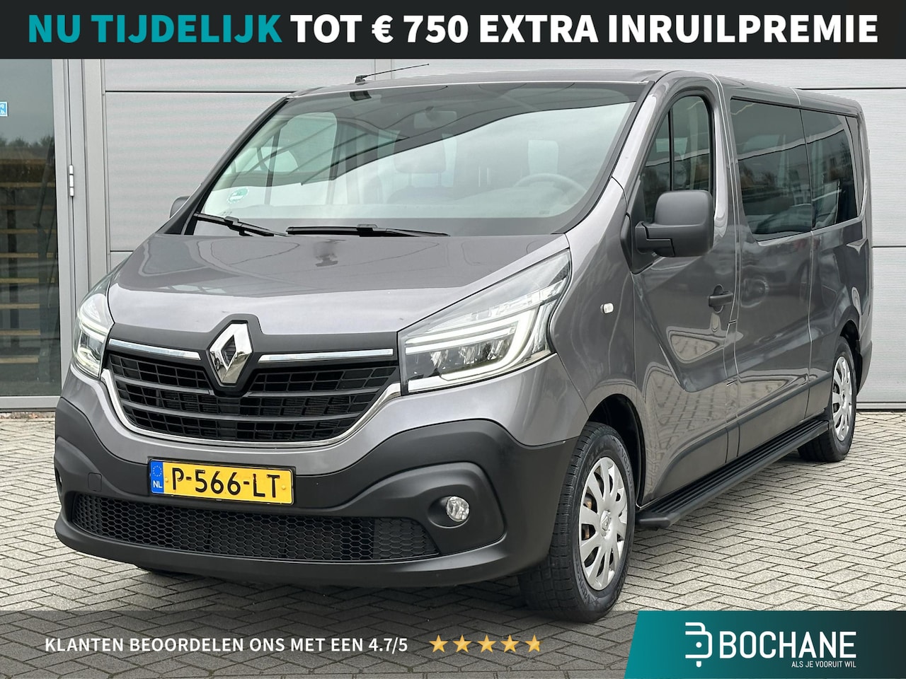 Renault Trafic Passenger - 2.0 dCi 120 Grand Zen | 9-Persoons | Navigatie | Trekhaak | Sidesteps - AutoWereld.nl