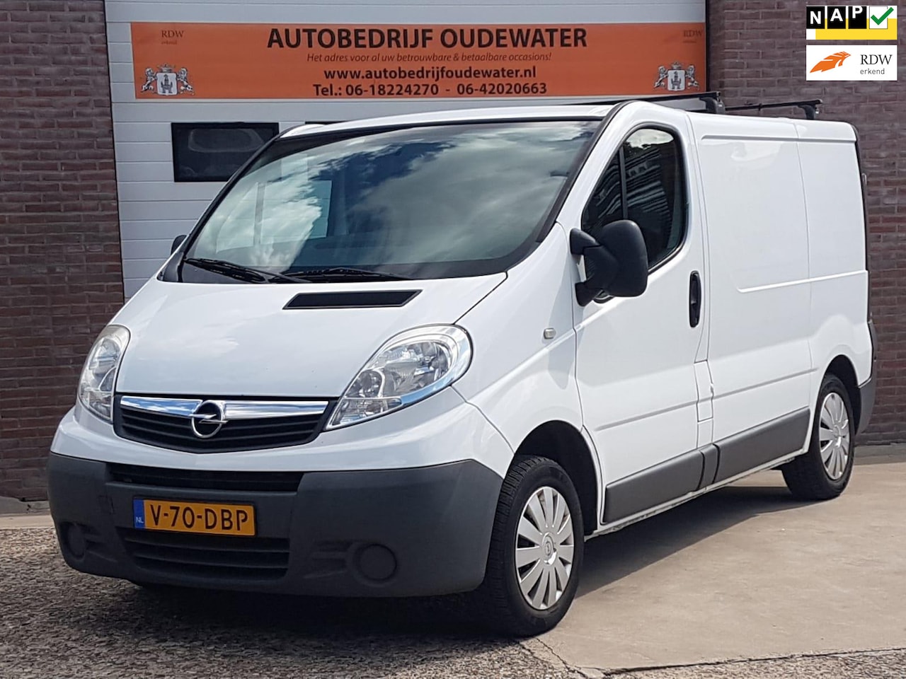 Opel Vivaro - 2.0i L1h1 Benzine ! - AutoWereld.nl