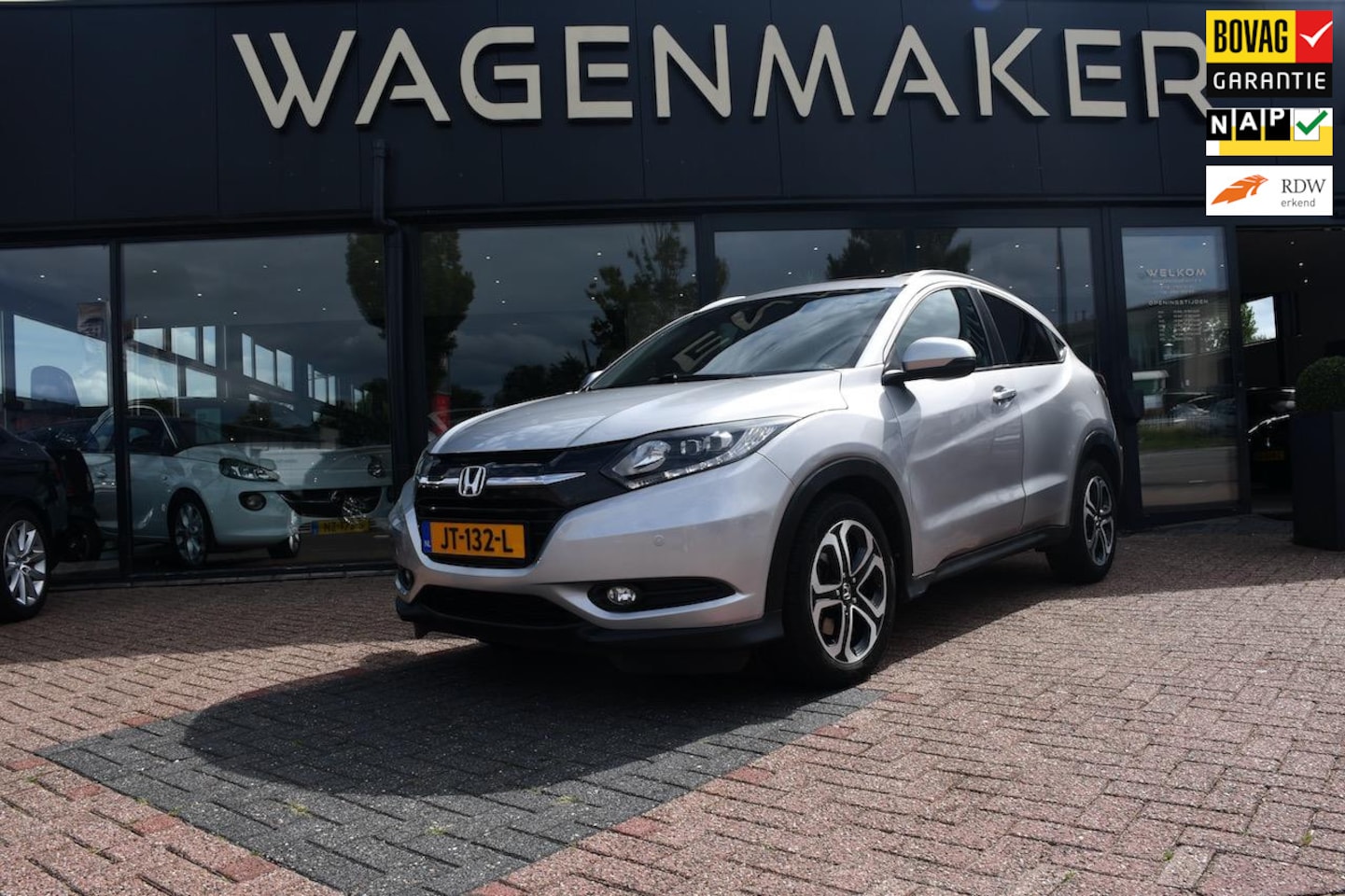 Honda HR-V - 1.5 i-VTEC Executive AUT|Navi|Cruise|CAM|PANORAMA - AutoWereld.nl