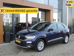 Volkswagen T-Roc - 1.5 TSI Style Business AUTOMAAT 91.000km | Stoelverw | Camera | Beats audio | Elektr..akle