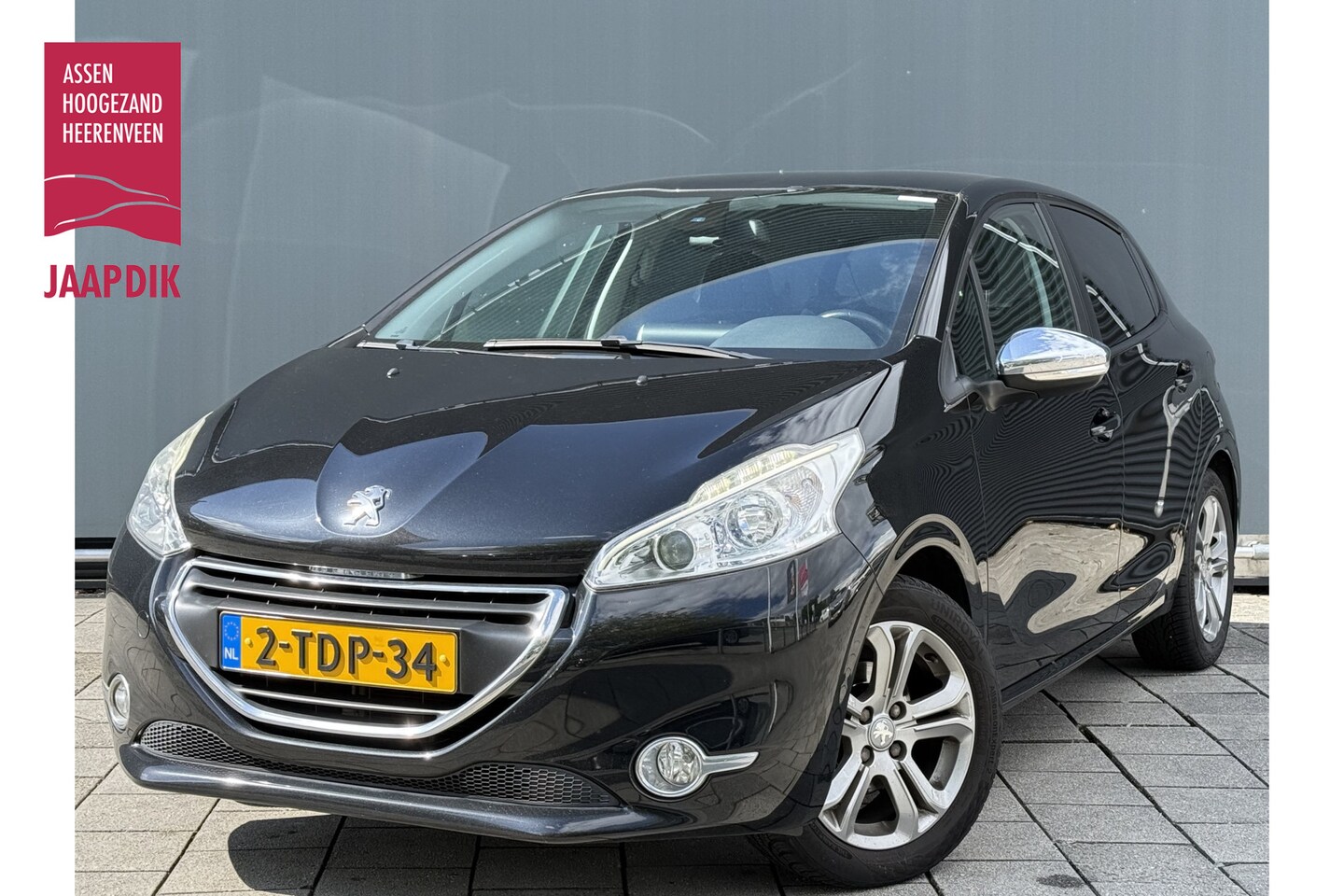 Peugeot 208 - BWJ 2014 | 1.2 VTi 82PK Oxygo | CLIMA | CAMERA | NAVI | CARPLAY | PDC | PRIVACY GLASS | - AutoWereld.nl