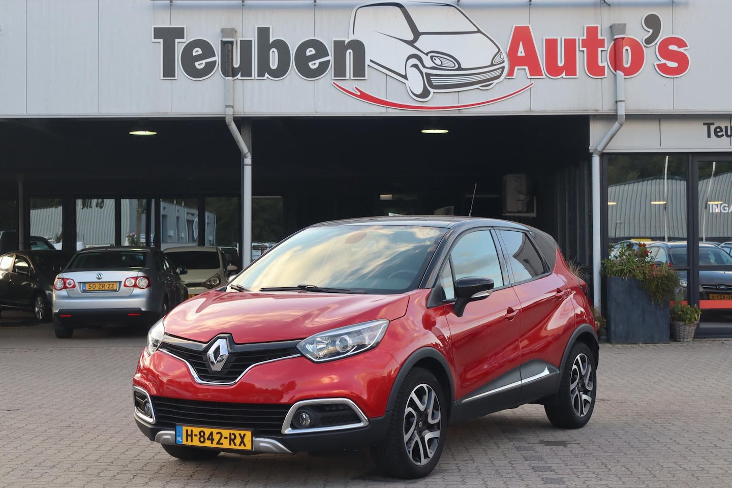 Renault Captur - 1.2 TCe Xmod Cruise control, Camera, Parkeersensoren achter, Navigatie - AutoWereld.nl