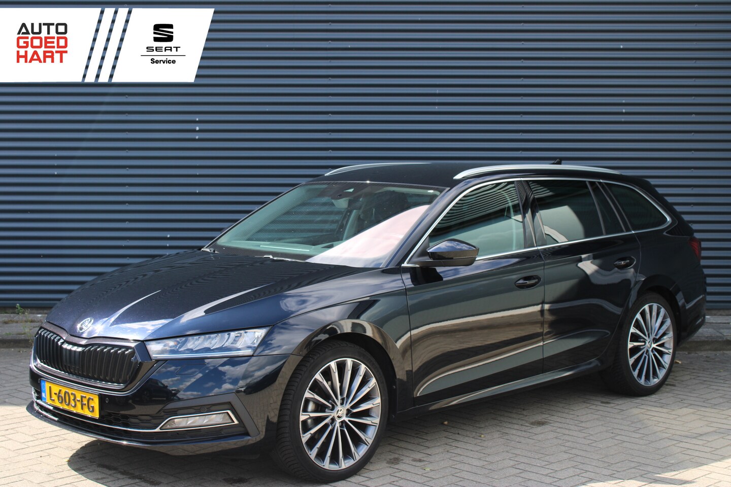 Skoda Octavia Combi - 1.5 e-TSI Business Edition Plus Leer Head-Up Full-Led Camera - AutoWereld.nl