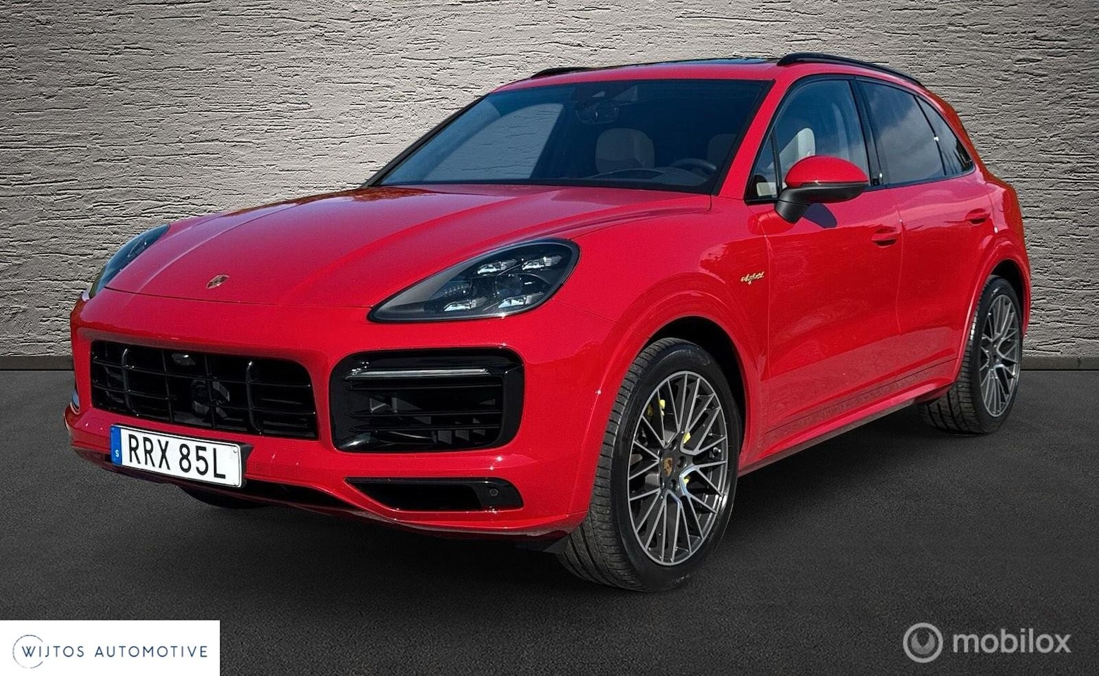 Porsche Cayenne - 3.0 E-Hybrid 3.0 E-Hybrid, pano, lucht, massage, Bose - AutoWereld.nl
