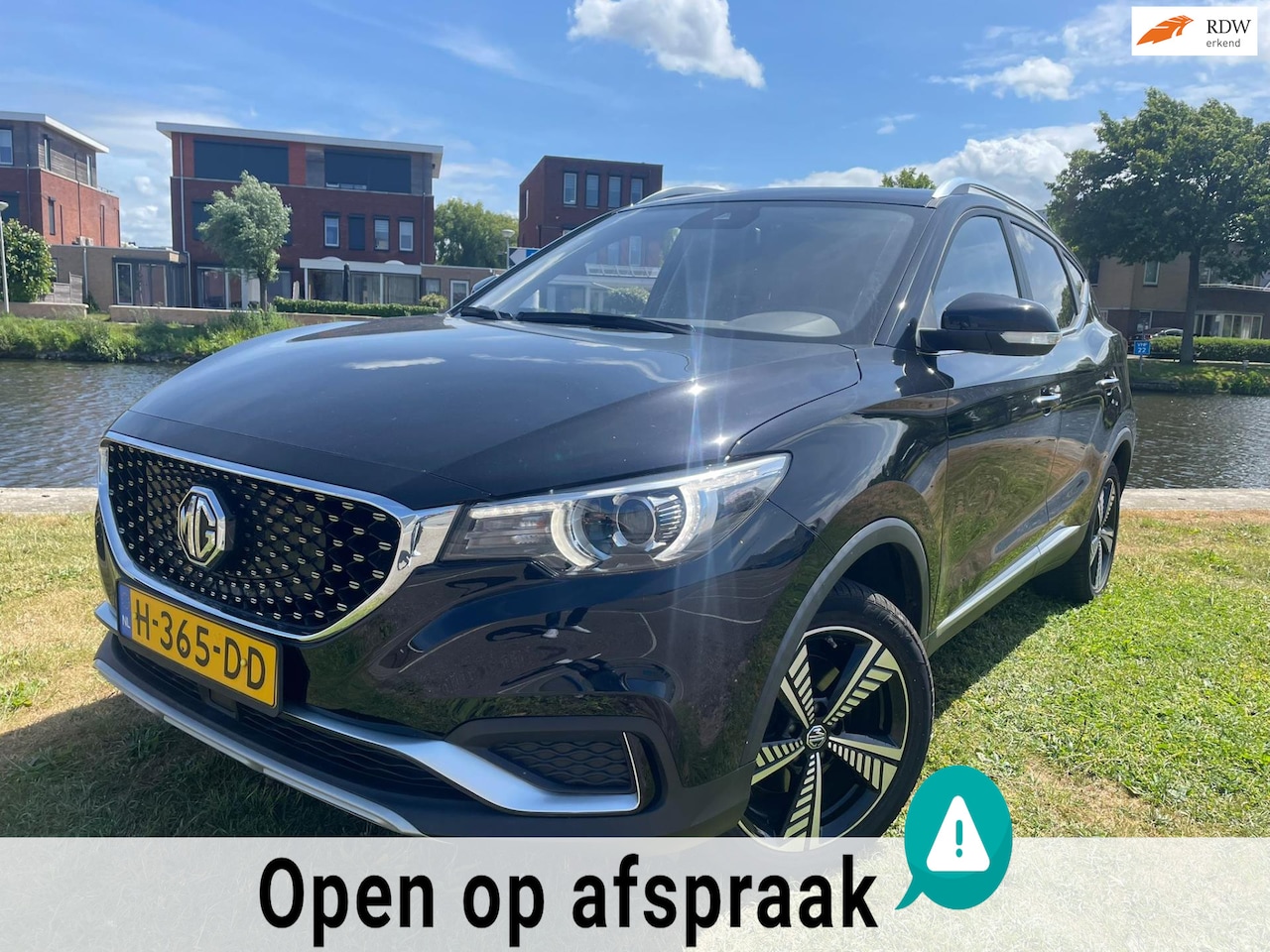 MG ZS - Luxury 45 kWh NAVI PANO DAK CRUISE CLIMA PDC LMV - AutoWereld.nl