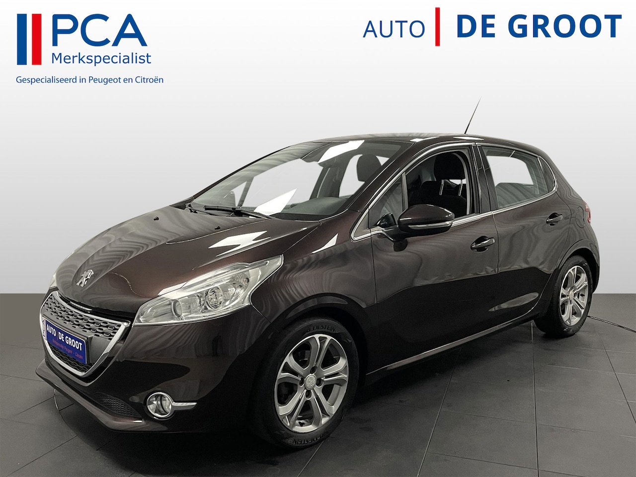 Peugeot 208 - ALLURE 1.4 VTi 95pk Climat | Trekhaak | Lichtmet. - AutoWereld.nl