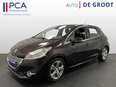 Peugeot 208 - ALLURE 1.4 VTi 95pk Climat | Trekhaak | Lichtmet