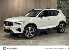 Volvo XC40 - B4 Plus Dark | Trekhaak | Harman Kardon | Bestuurdersstoel elektrisch geheugen | Crystal W