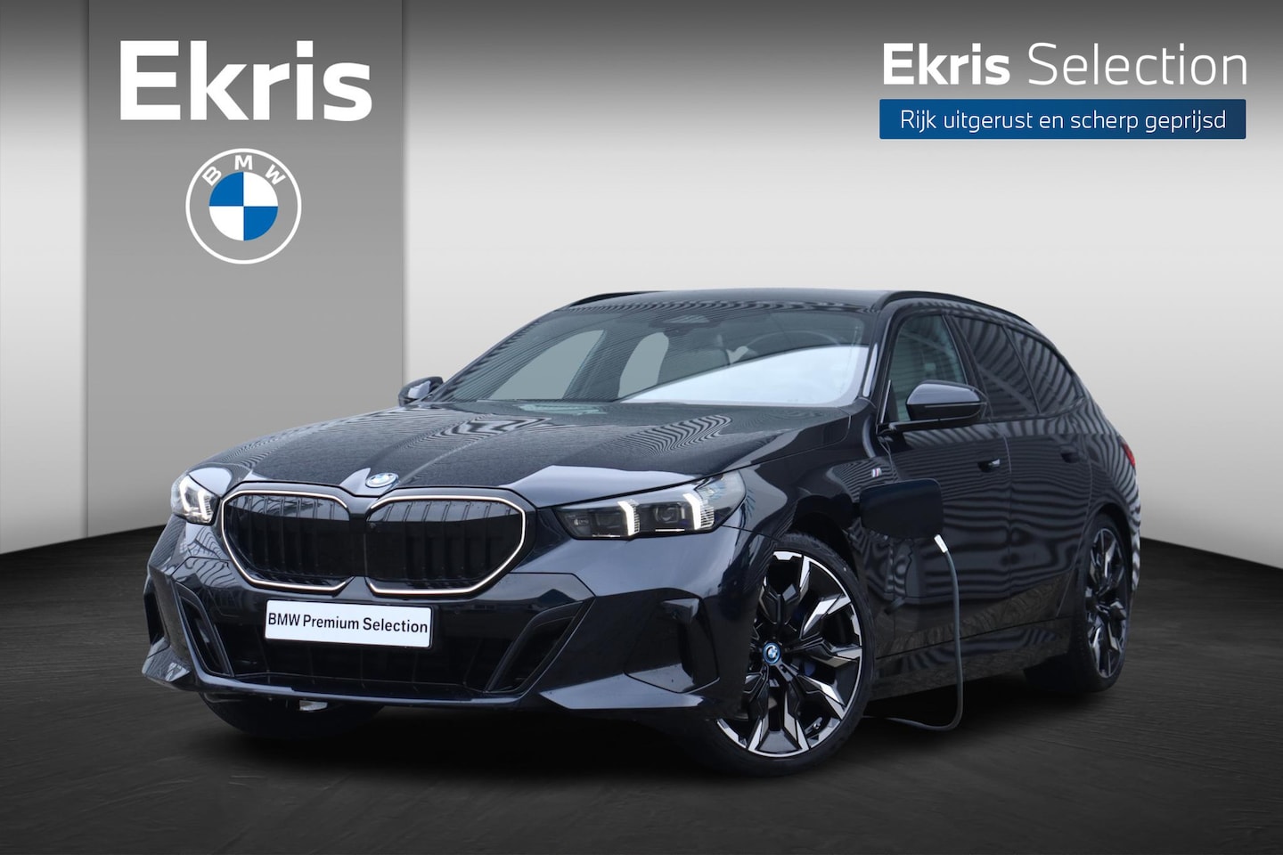 BMW 5-serie Touring - 530e | M Sportpakket Pro | Panodak | Driving Assistant Plus | Head-Up | Parking Assistant - AutoWereld.nl