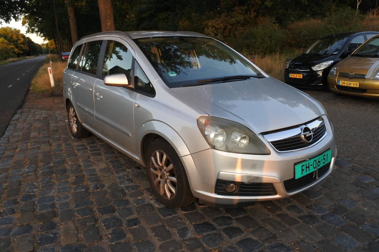 Opel Zafira - 1.6 Temptation 7 pers. airco trekhaak 212 dkm - AutoWereld.nl