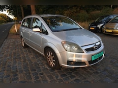 Opel Zafira - 1.6 Temptation 7 pers. airco trekhaak 212 dkm