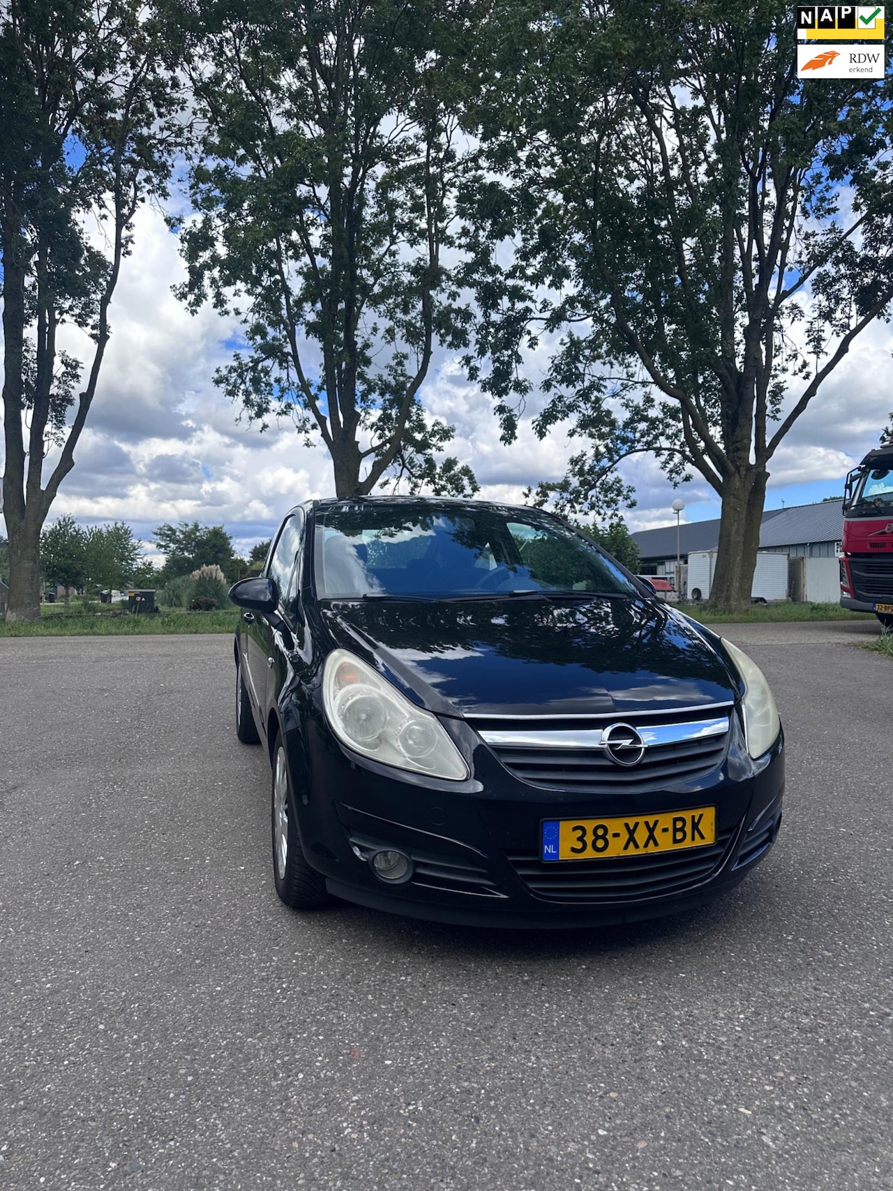 Opel Corsa - 1.4-16V Enjoy- AIRCO- CENTRALE DEURVEGRENDELING - PARKEER CAMERA - AutoWereld.nl
