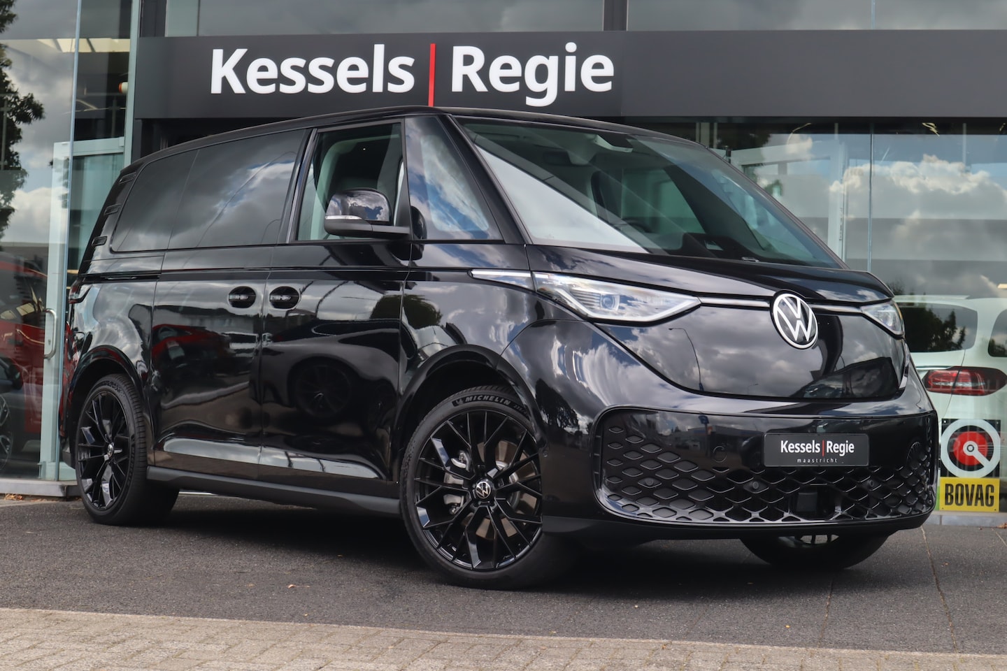 Volkswagen ID. Buzz - Pro Advantage 77 kWh IQ Keyless ACC Ambient Stoelverwarming - AutoWereld.nl