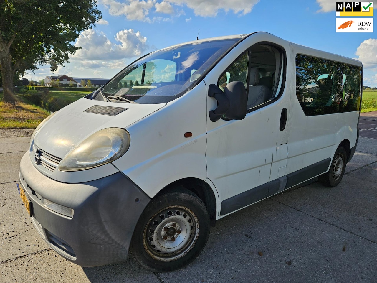 Opel Vivaro Combi - 1.9 CDTI L1H1/ airco/ 9 persoons - AutoWereld.nl