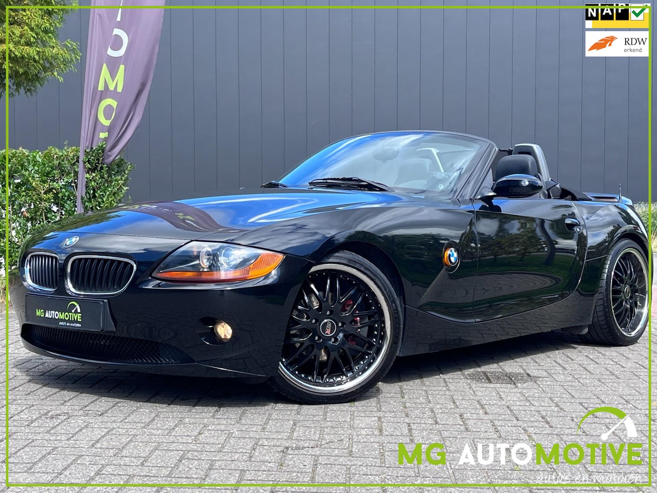 BMW Z4 Roadster - 2.5i | Leder | 19 inch breedset | Electrische kap | Stoelverwarming - AutoWereld.nl