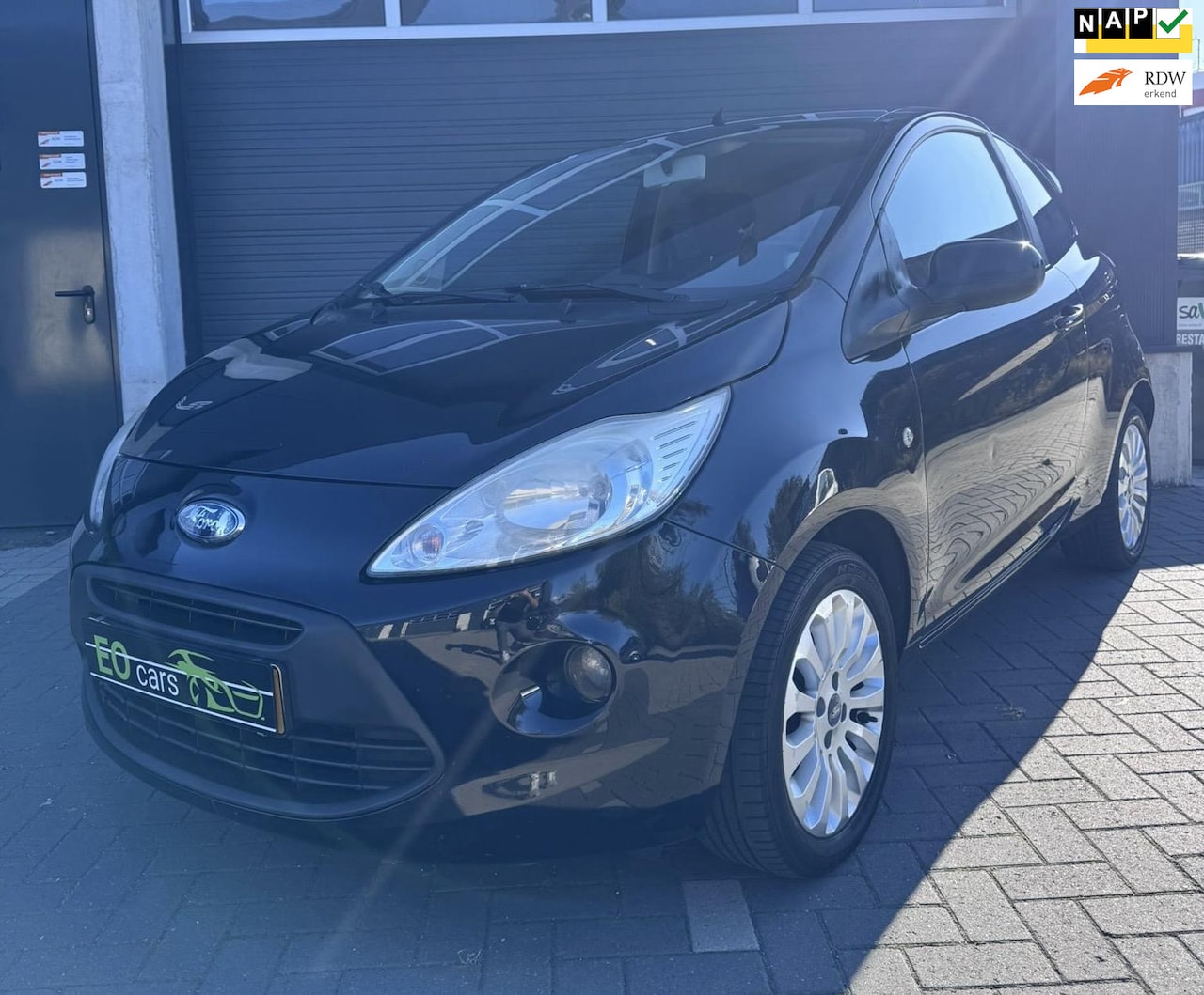 Ford Ka - 1.2 Trend airco zwart - AutoWereld.nl