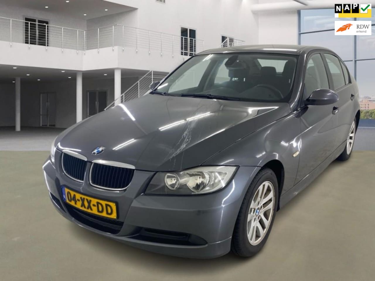 BMW 3-serie - 318i High Executive 318i High Executive - AutoWereld.nl
