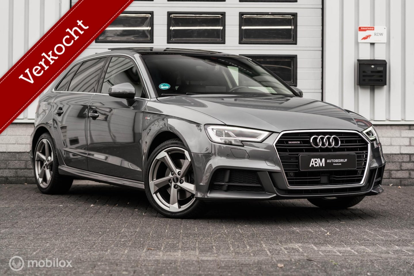 Audi A3 Sportback - 40 TFSI Quattro 3X S-Line PANO VIRTUAL ACC - AutoWereld.nl