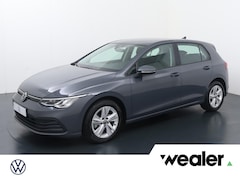 Volkswagen Golf - 1.0 TSI Life | 110 PK | Achteruitrijcamera | Navigatiesysteem | Adaptive cruise control |