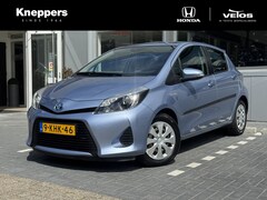 Toyota Yaris - 1.5 Full Hybrid Aspiration Navigatie, Cruise control , All-in Rijklaarprijs