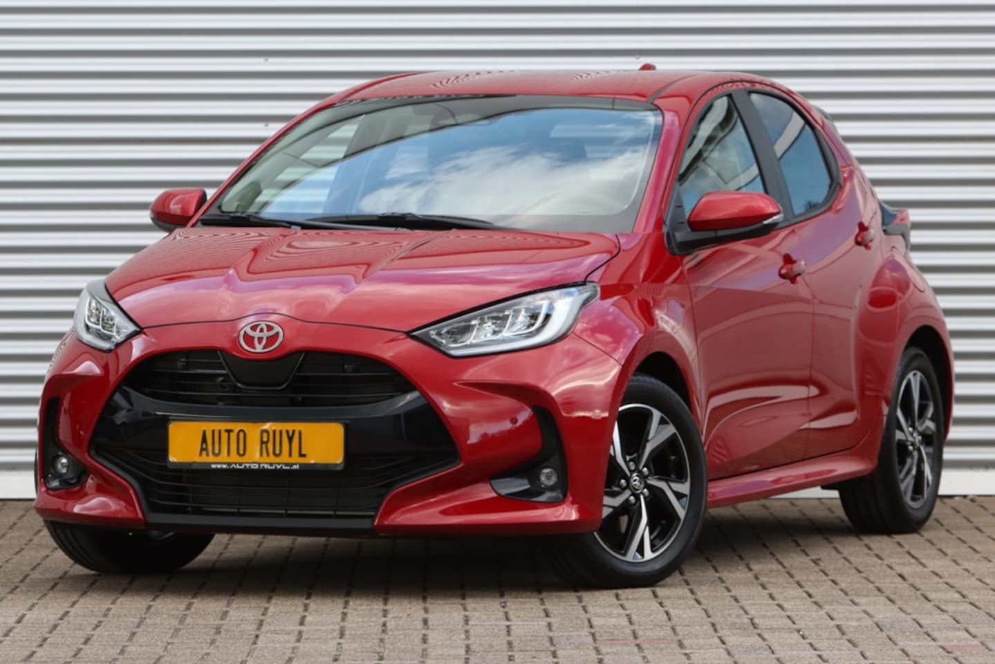 Toyota Yaris - 1.5 Hybrid 115 Dynamic Comfort Pack / Face lift - AutoWereld.nl
