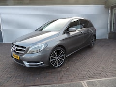 Mercedes-Benz B-klasse - 200 Prestige lage km panoramadak night pakket