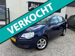 Volkswagen Polo - 1.4-16V Optive 54.000KM | 5Deurs | Airco | Dealer Onderhouden | 1e Eigenaar