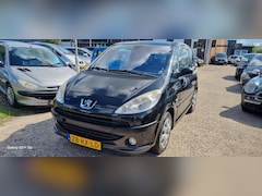 Peugeot 1007 - 1.4 Gentry