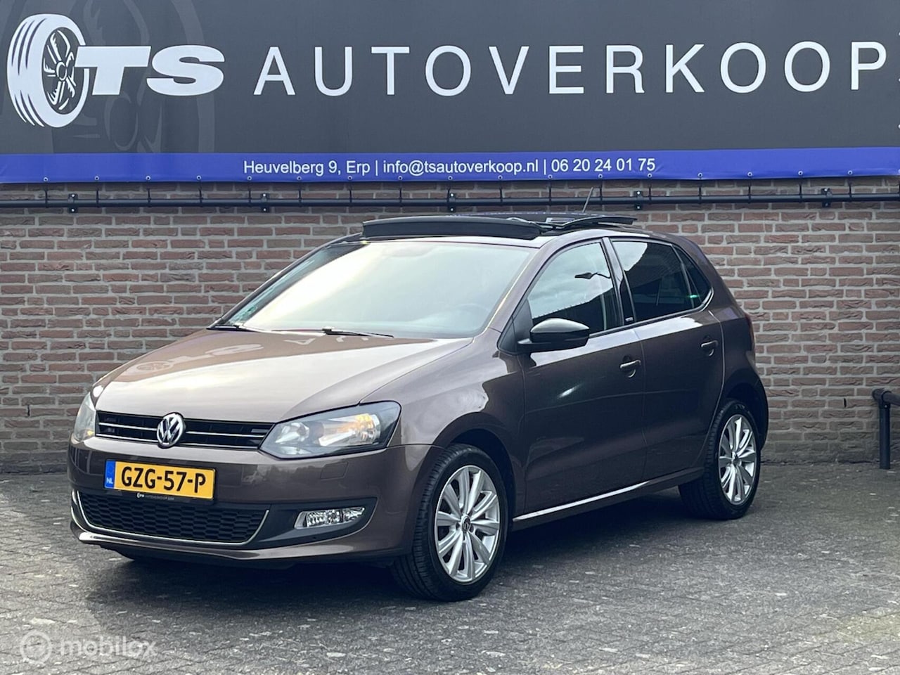 Volkswagen Polo - 1.2-12V BlueMotion Comfortline+NAVI+PANO - AutoWereld.nl