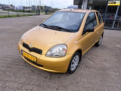 Toyota Yaris - 1.0-16V VVT-i Terra nieuwe apk. nette auto