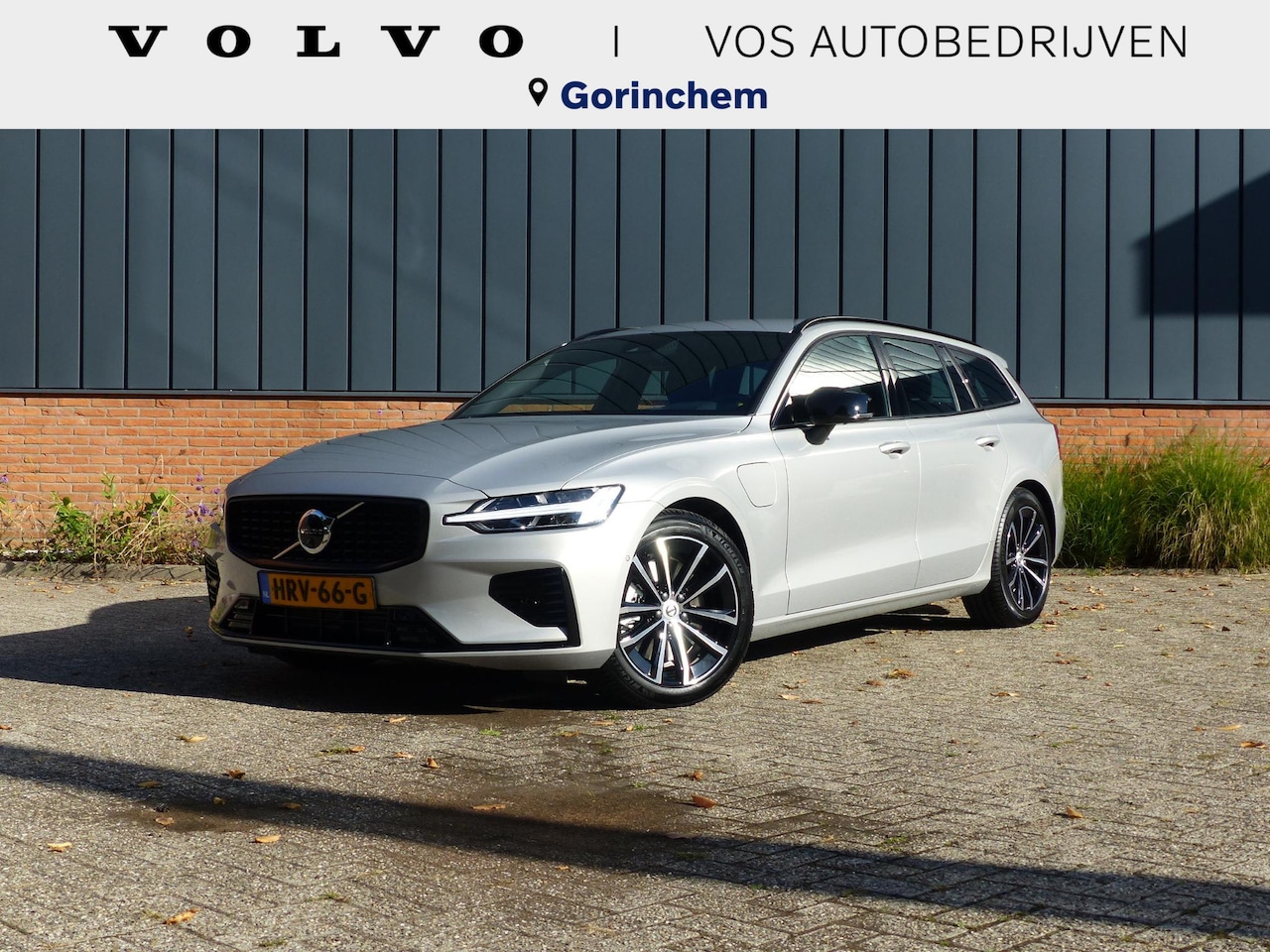 Volvo V60 - 2.0 T6 Plug-in hybrid AWD Plus Dark - AutoWereld.nl