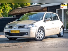 Renault Mégane - 1.6-16V Tech Line Automaat I Trekhaak I Climate I Cruise I Parkeersensoren I Xenon I NAP