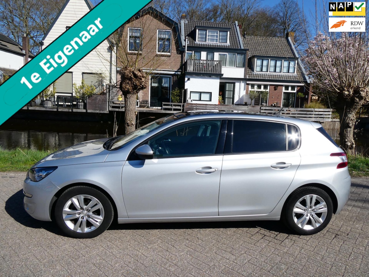 Peugeot 308 - 1.2 5-deurs 110pk Blue Lion 1e eig. Clima Navi Panorama 113.000km - AutoWereld.nl