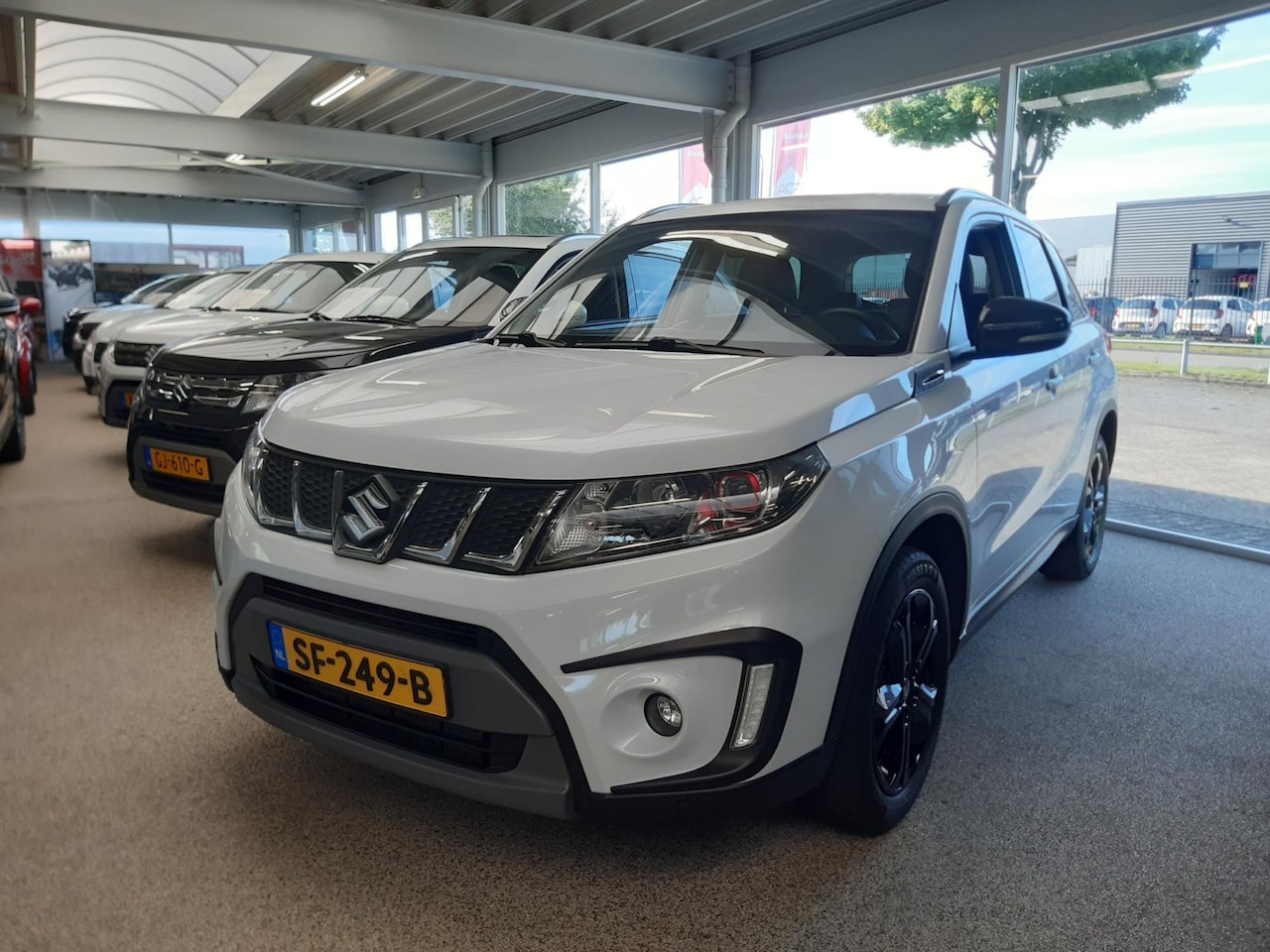 Suzuki Vitara - 1.4 S CLIMA NAVI LMV TREKHAAK CRUISE 2E EIGENAAR! FOTO'S VOLGEN! - AutoWereld.nl