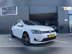 Volkswagen Golf - 1.4 TSI GTE