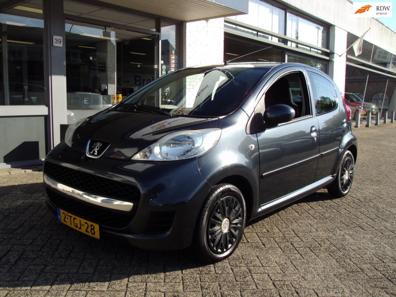 Peugeot 107 - 1.0-12V XR 1.0-12V XR - AutoWereld.nl