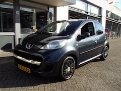 Peugeot 107 - 1.0-12V XR